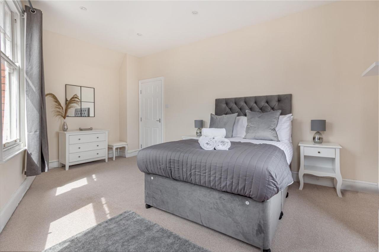 Guest Homes - Trinity Apartment Ουόρσεστερ Εξωτερικό φωτογραφία